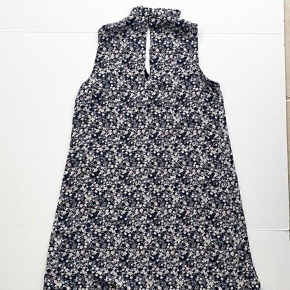 Dalia Floral Dress - Picture 4 of 5